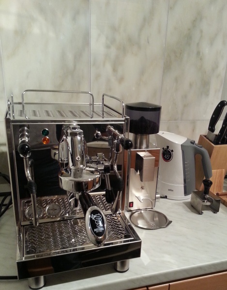 Datei:Bezzera MAGICA.jpg